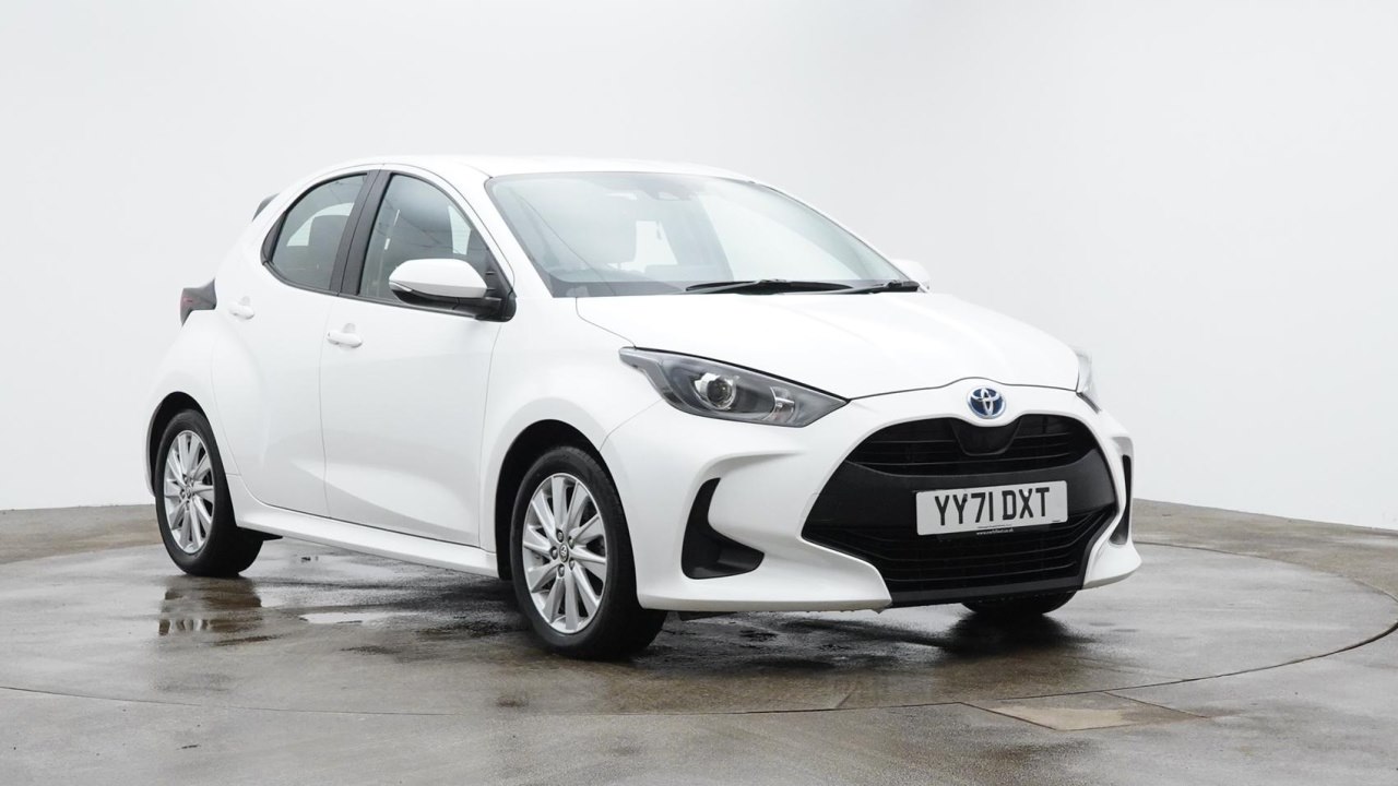 Main listing image - Toyota Yaris