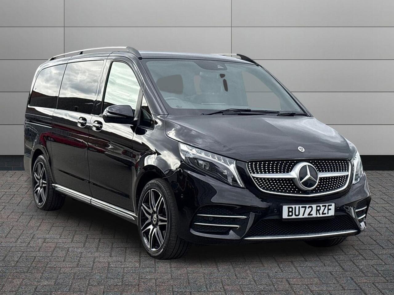 Main listing image - Mercedes-Benz V-Class