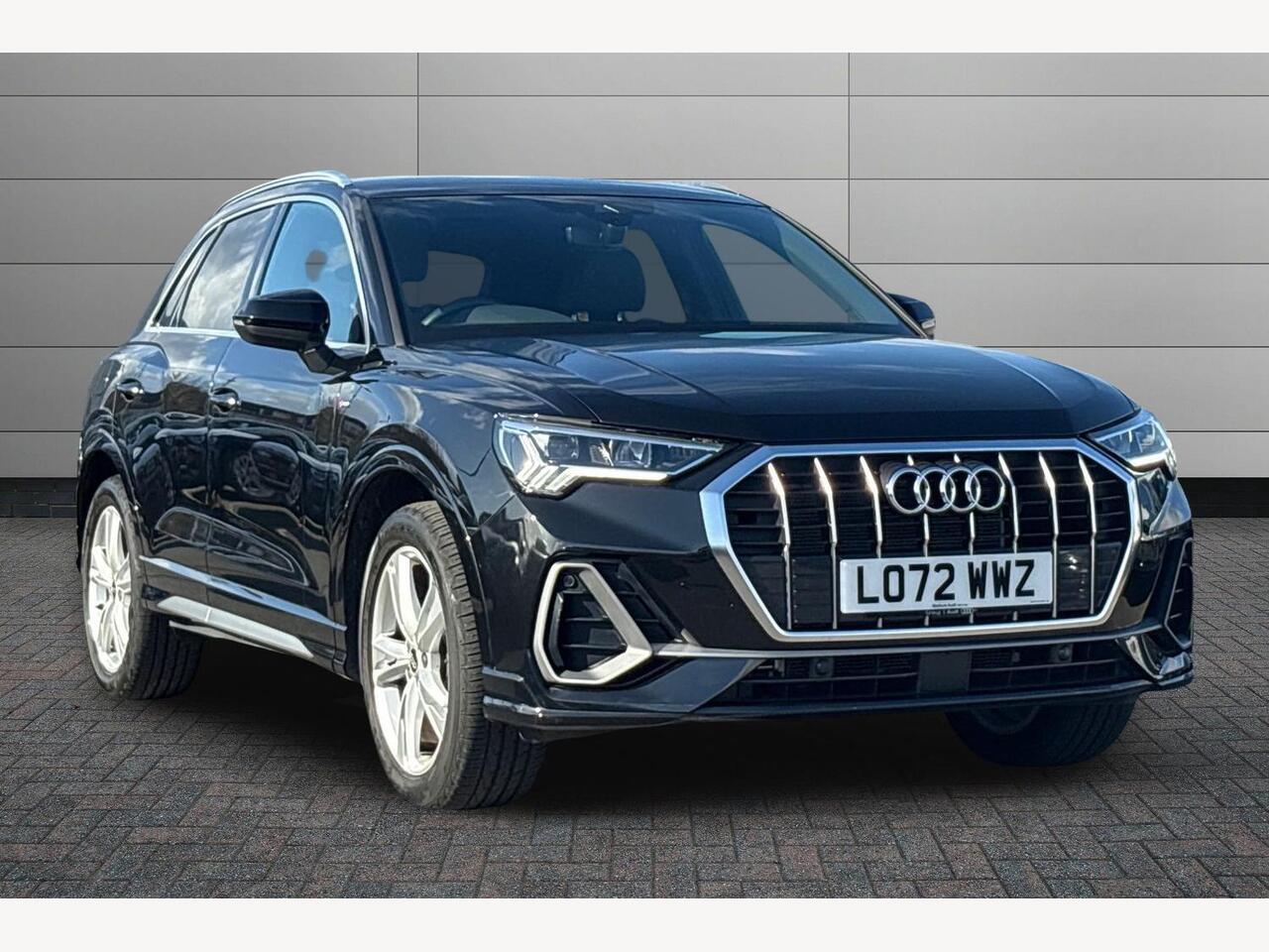 Main listing image - Audi Q3
