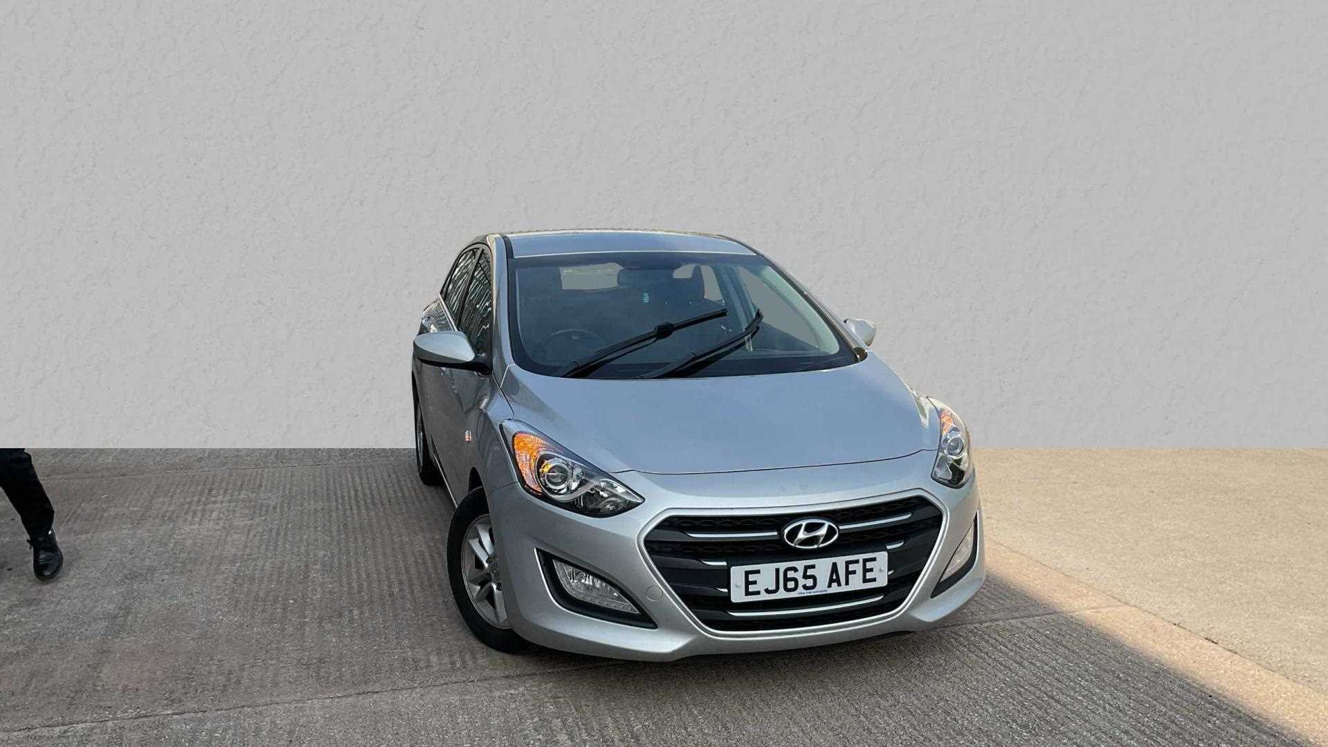 Main listing image - Hyundai i30