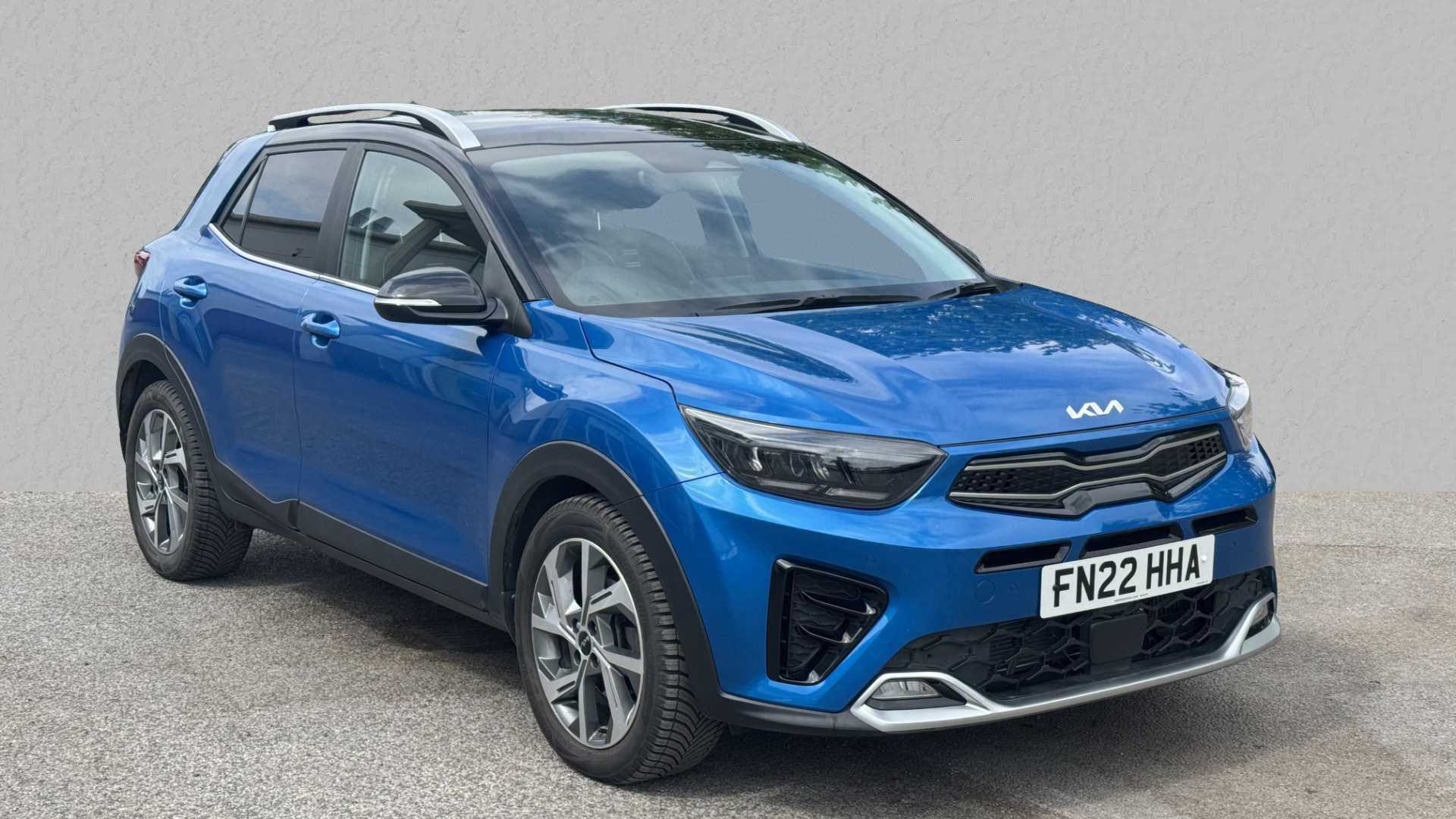 Main listing image - Kia Stonic