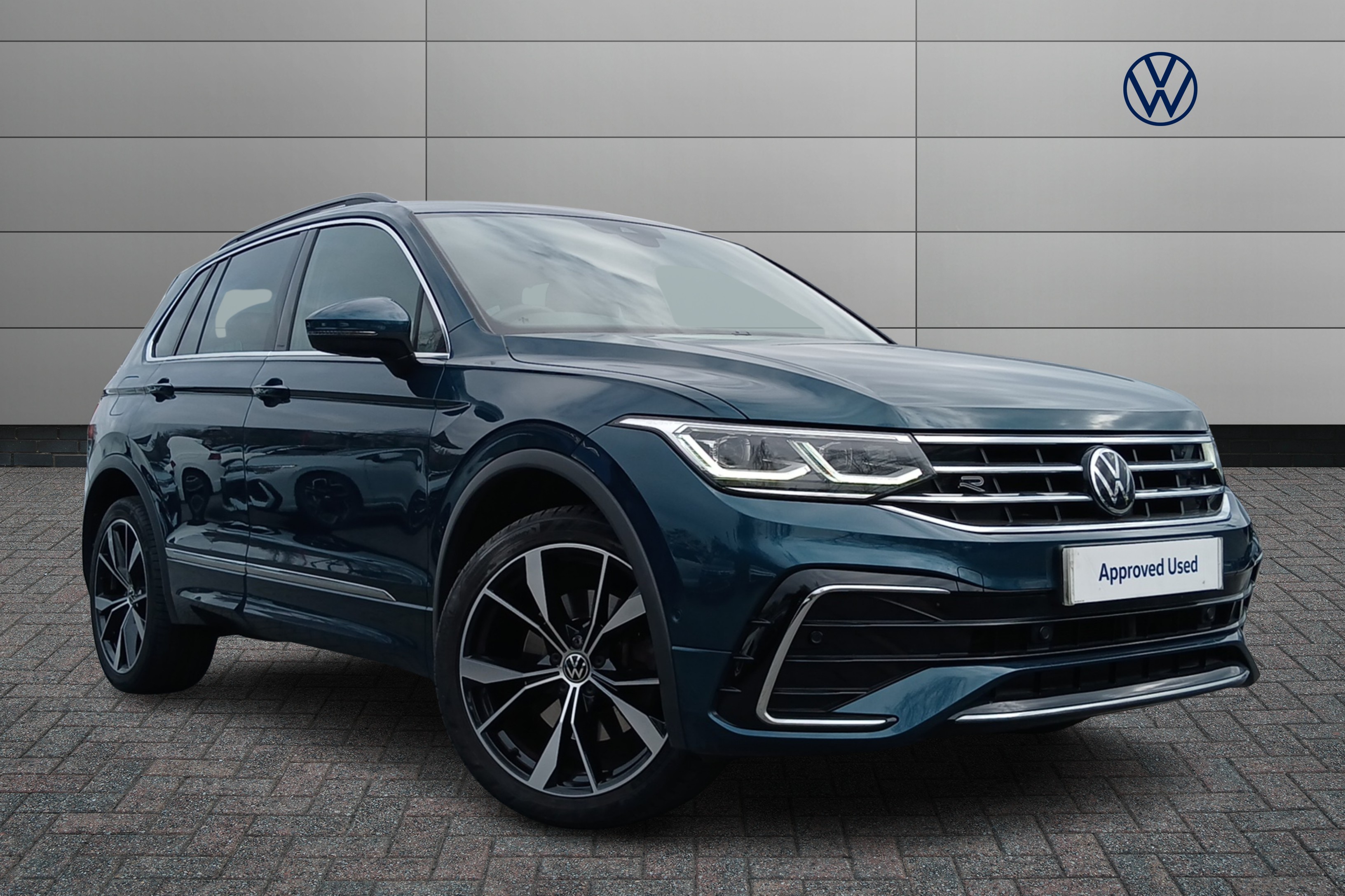 Main listing image - Volkswagen Tiguan