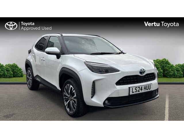 Main listing image - Toyota Yaris Cross