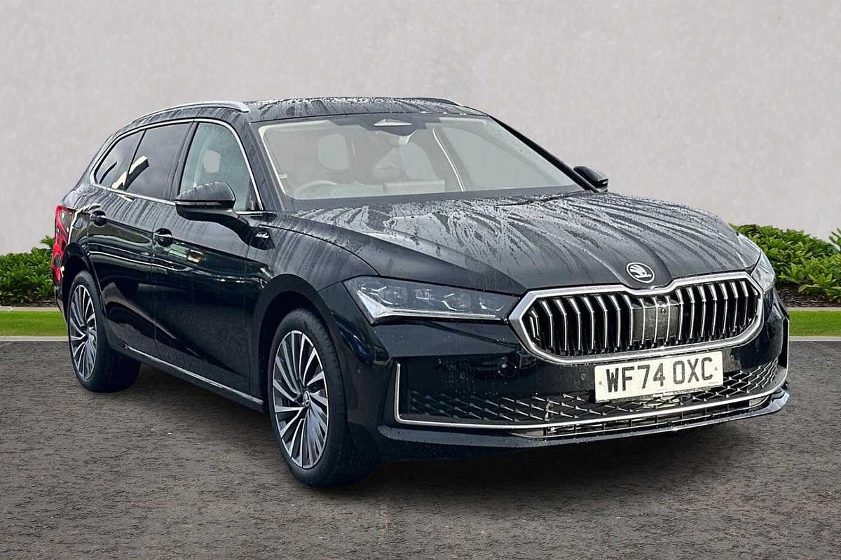 Main listing image - Skoda Superb