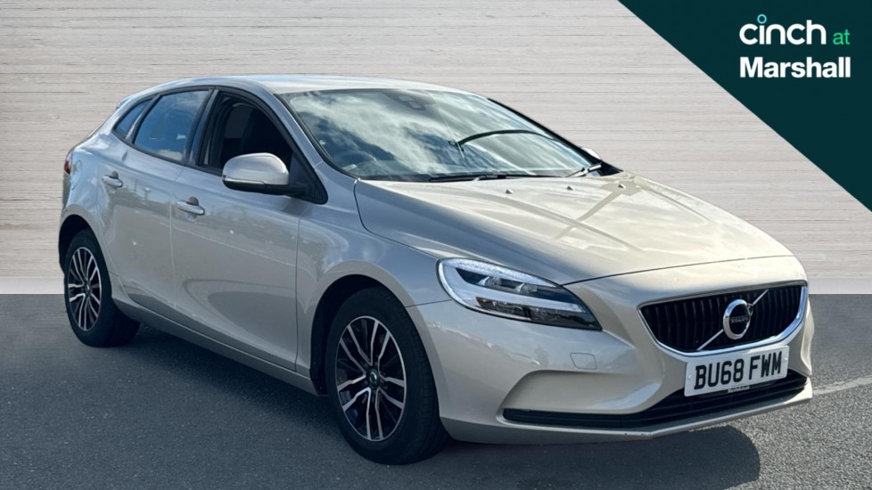 Main listing image - Volvo V40