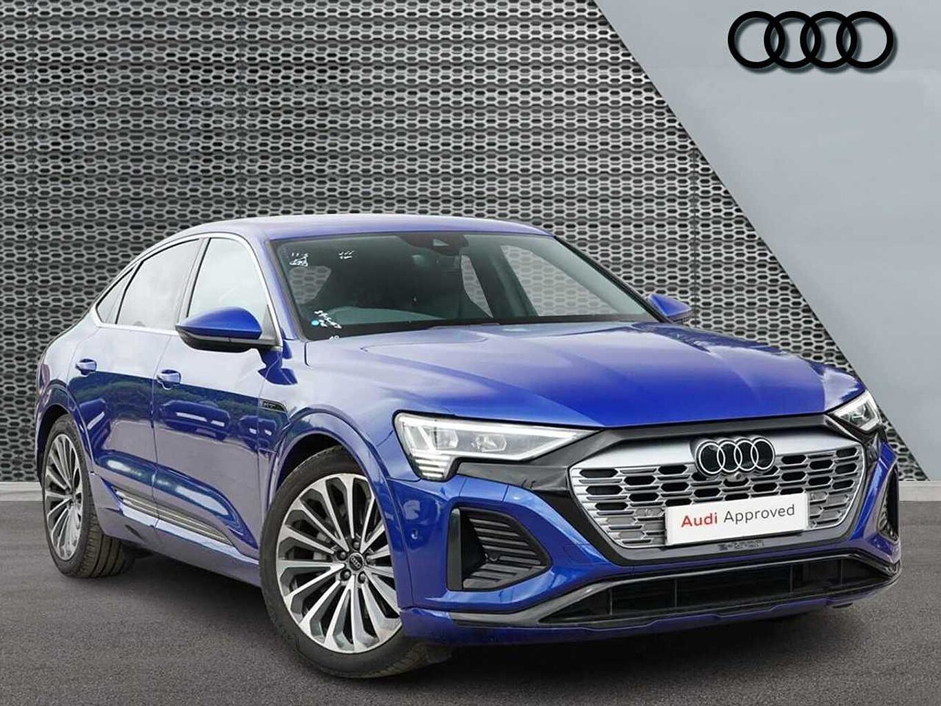 Main listing image - Audi Q8