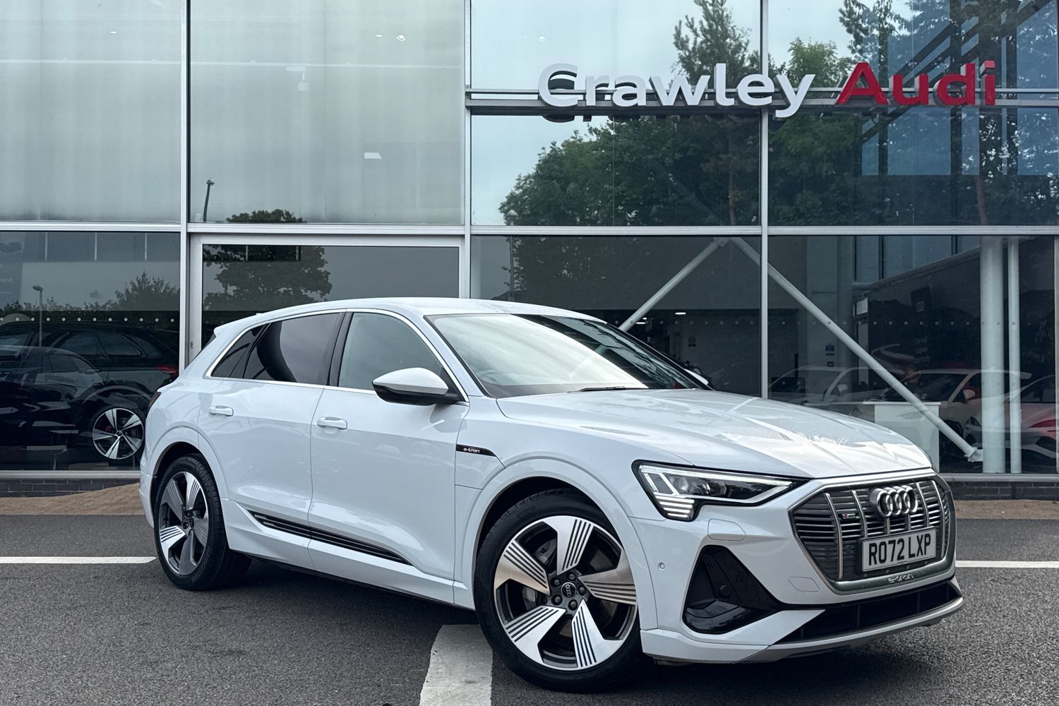 Main listing image - Audi e-tron S