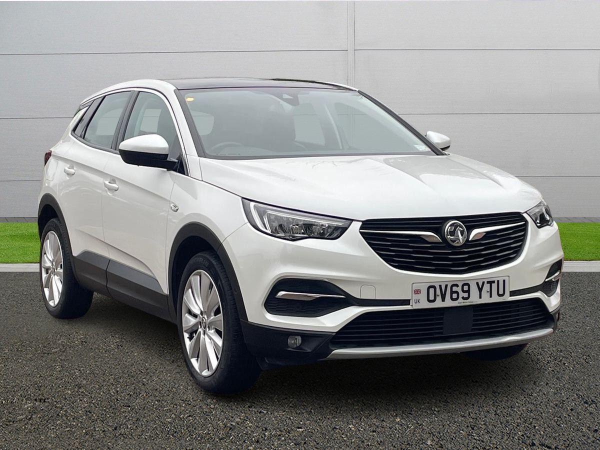 Main listing image - Vauxhall Grandland X