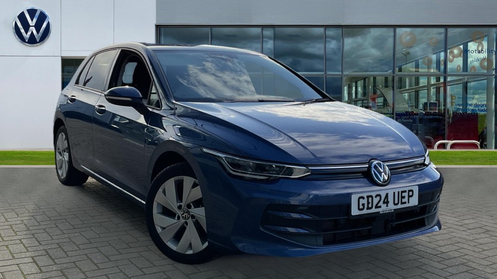 Main listing image - Volkswagen Golf