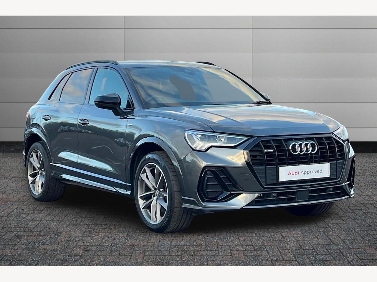 Main listing image - Audi Q3