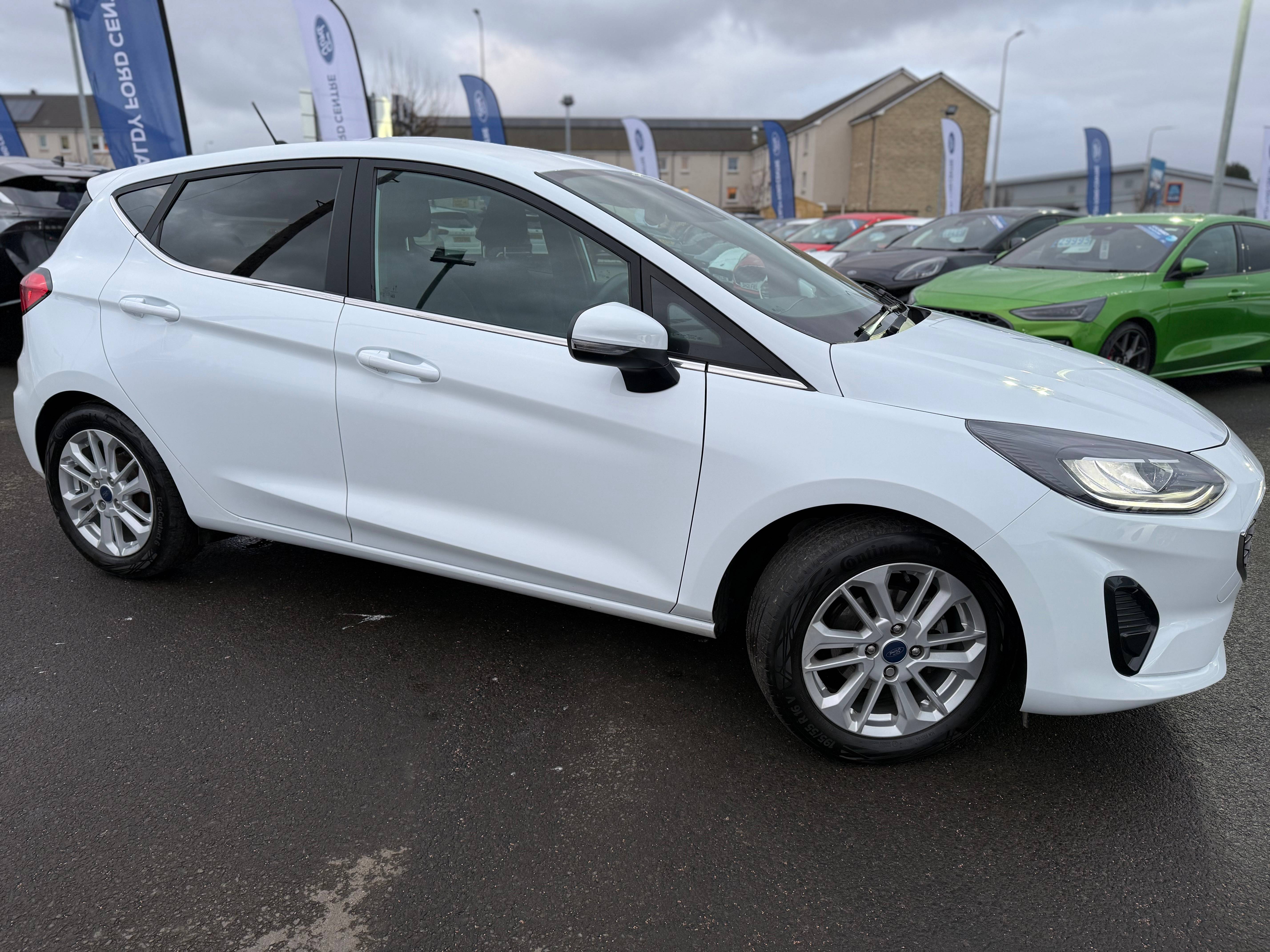 Main listing image - Ford Fiesta