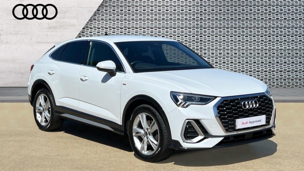 Main listing image - Audi Q3