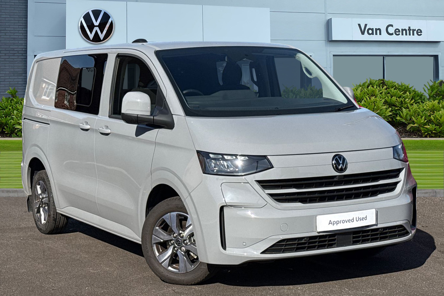 Main listing image - Volkswagen Transporter