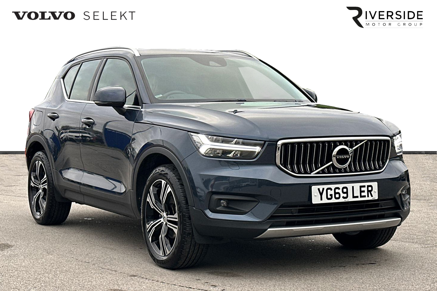 Main listing image - Volvo XC40