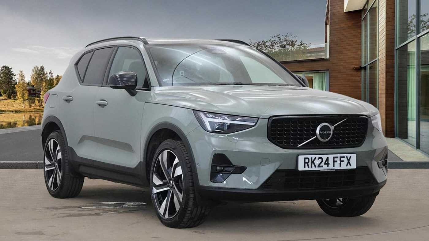 Main listing image - Volvo XC40