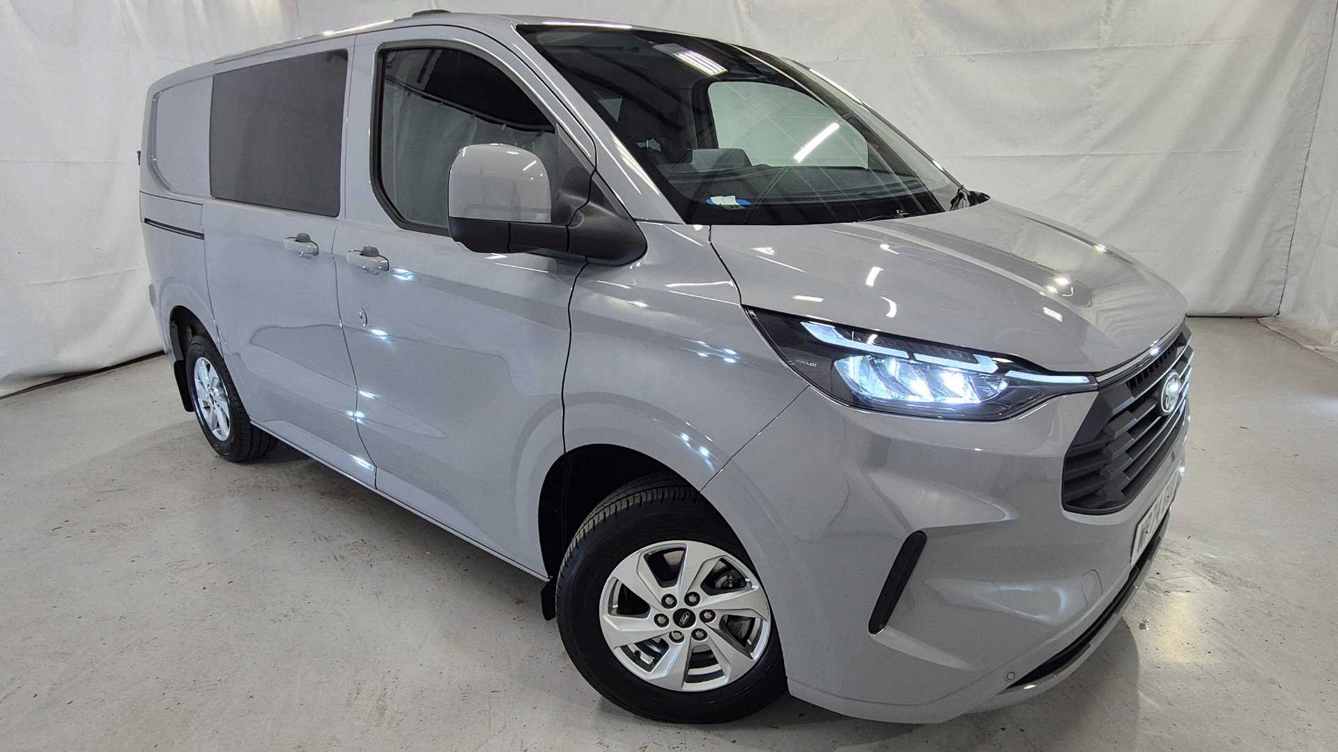 Main listing image - Ford Transit Custom