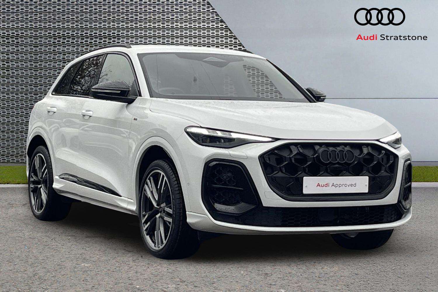 Main listing image - Audi Q5