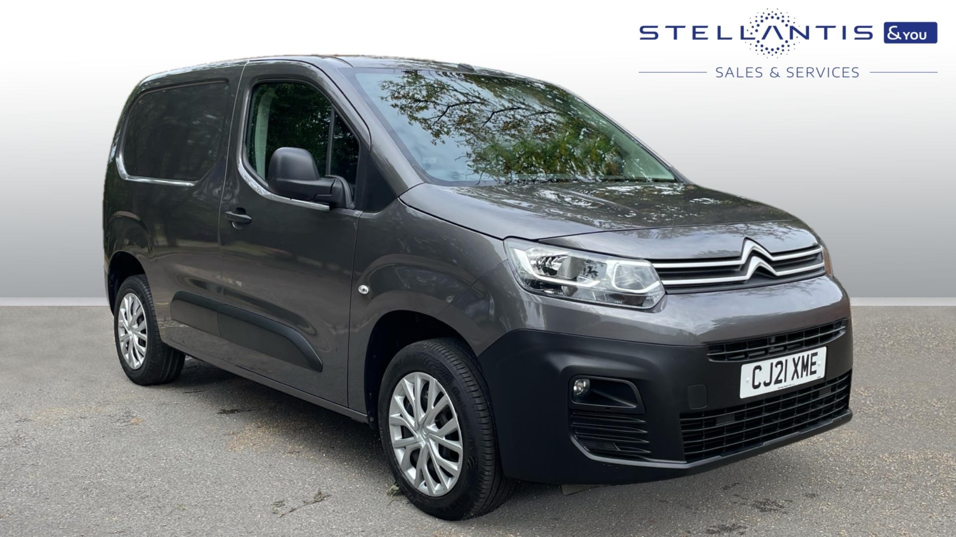 Main listing image - Citroen Berlingo Van