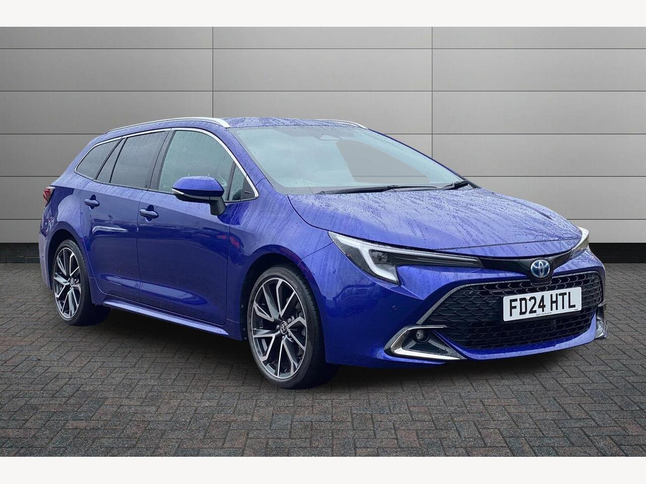 Main listing image - Toyota Corolla Touring Sport