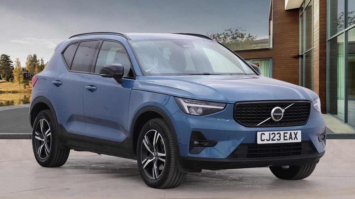 Main listing image - Volvo XC40