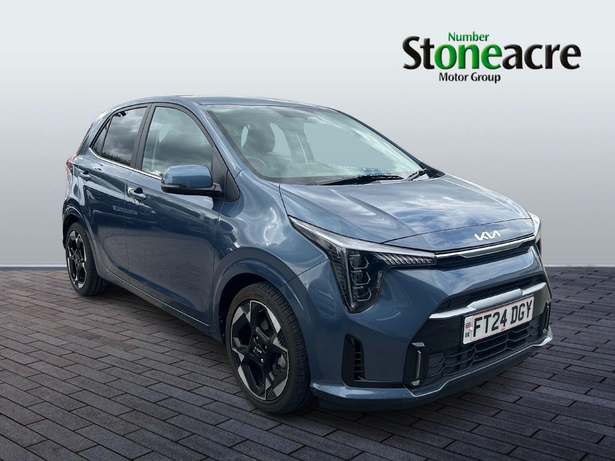 Main listing image - Kia Picanto