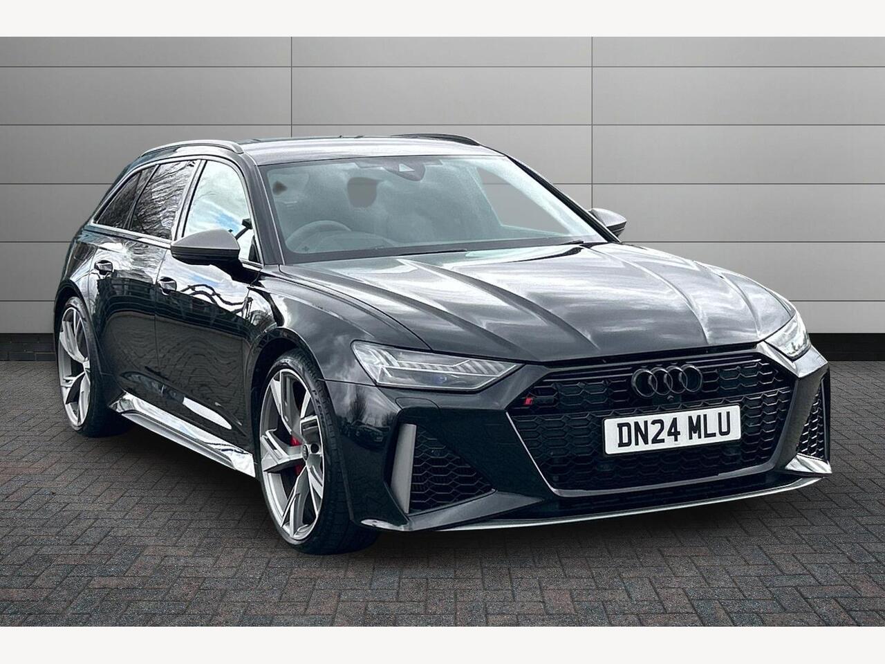 Main listing image - Audi RS6