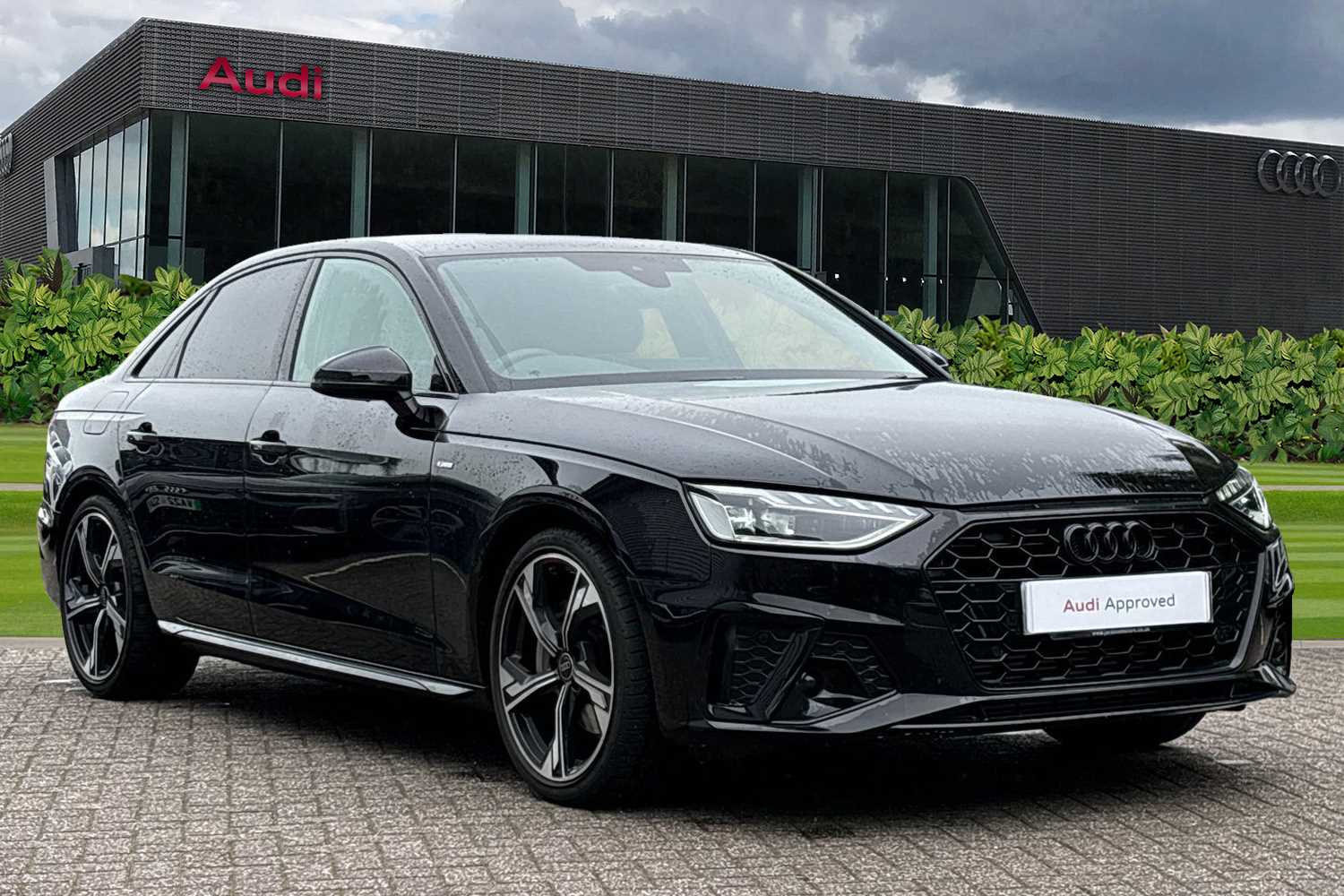 Main listing image - Audi A4