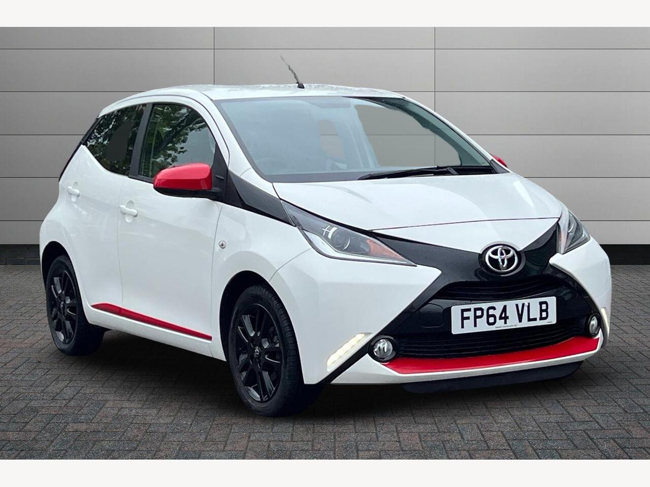 Main listing image - Toyota Aygo