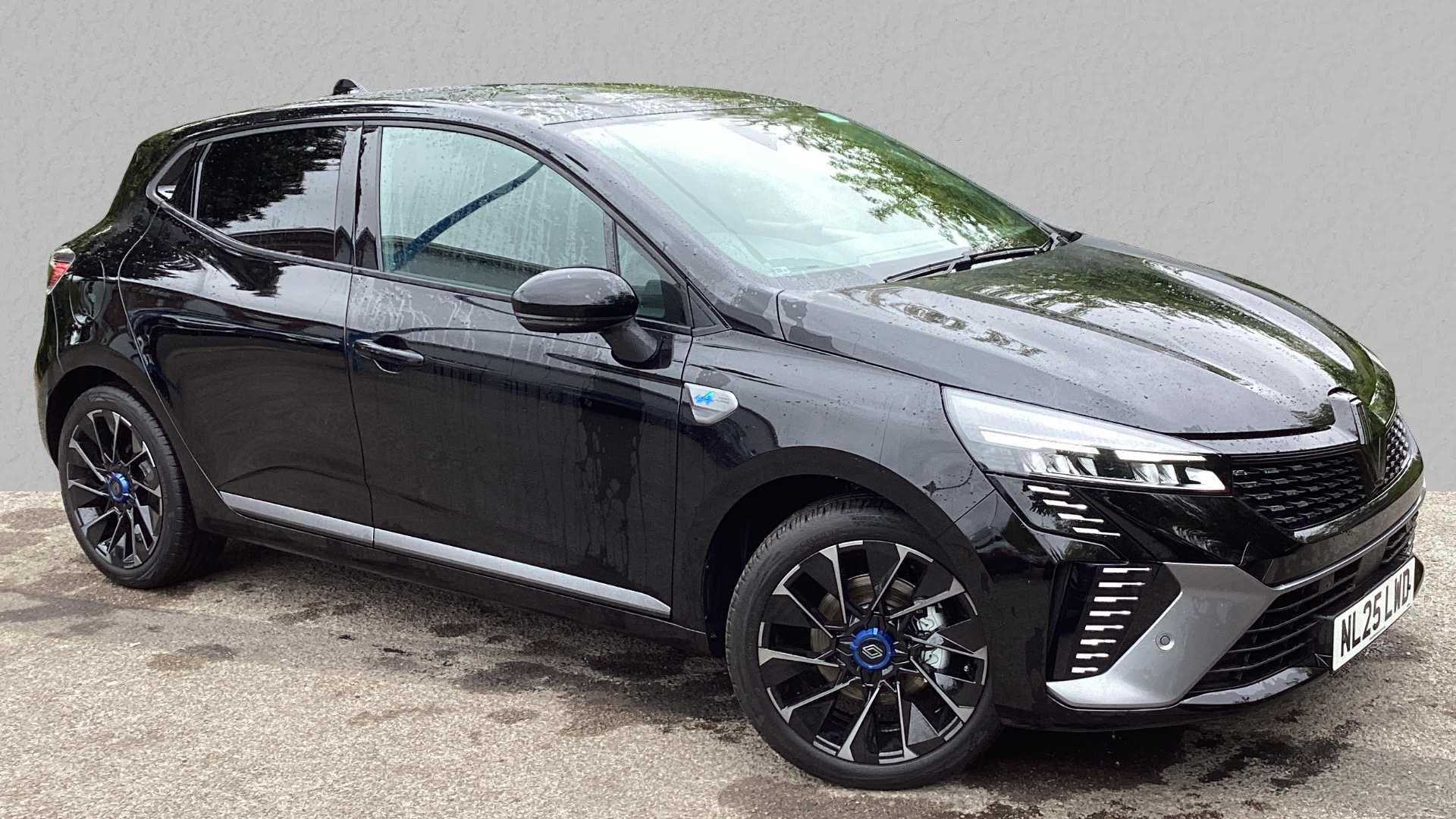 Main listing image - Renault Clio
