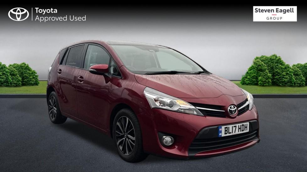 Main listing image - Toyota Verso