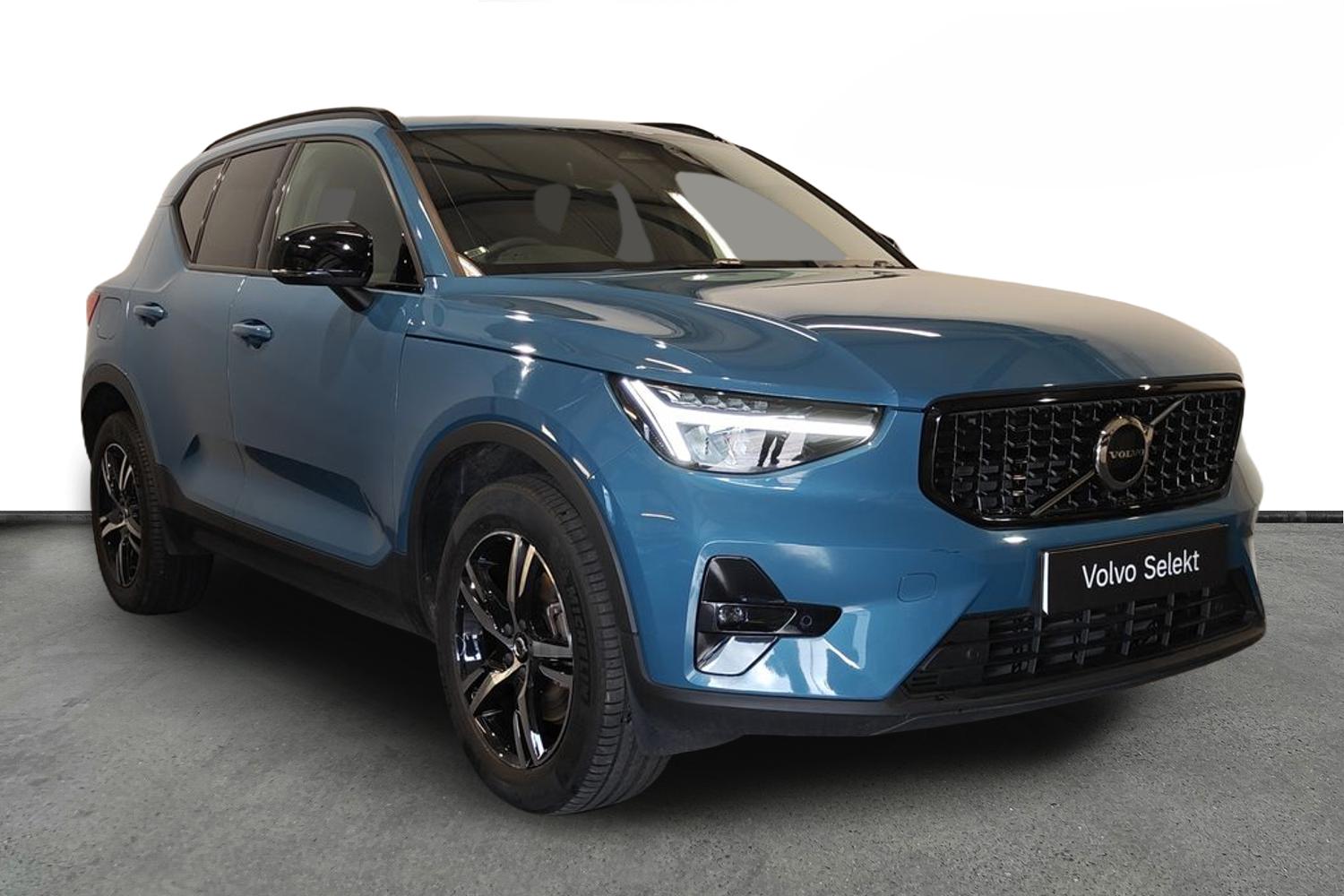 Main listing image - Volvo XC40