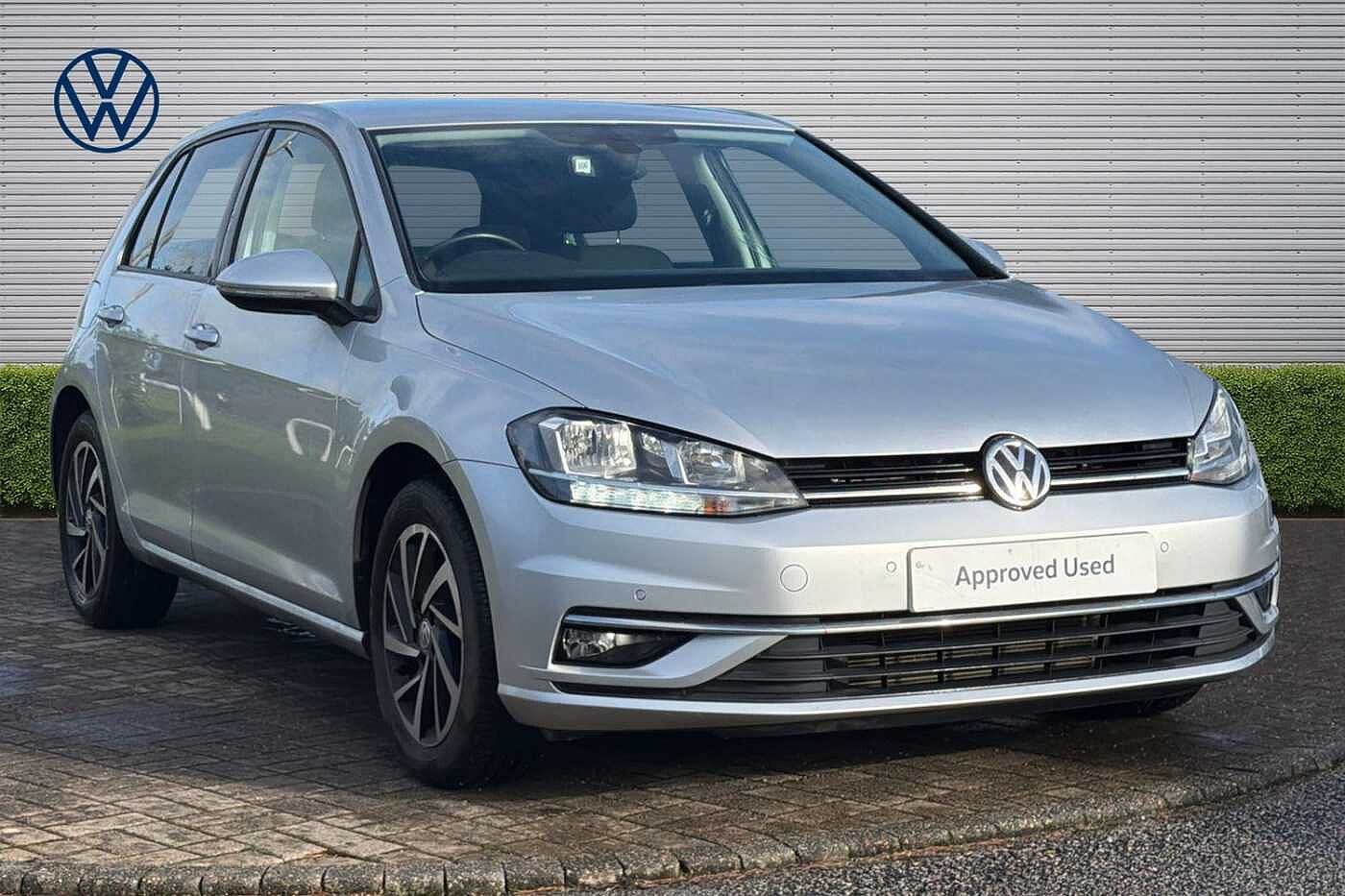 Main listing image - Volkswagen Golf