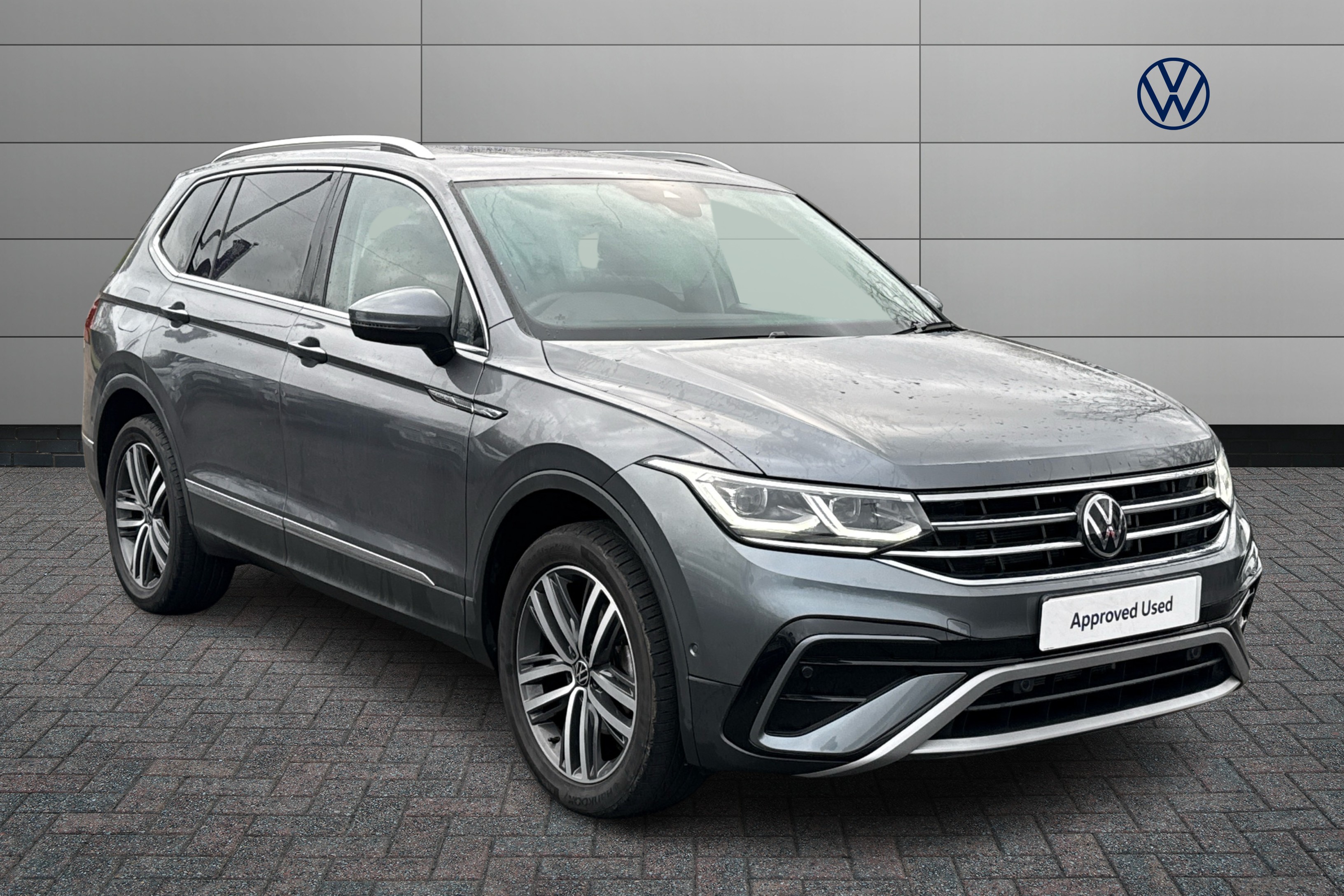 Main listing image - Volkswagen Tiguan Allspace