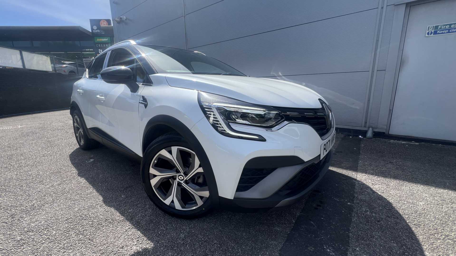 Main listing image - Renault Captur