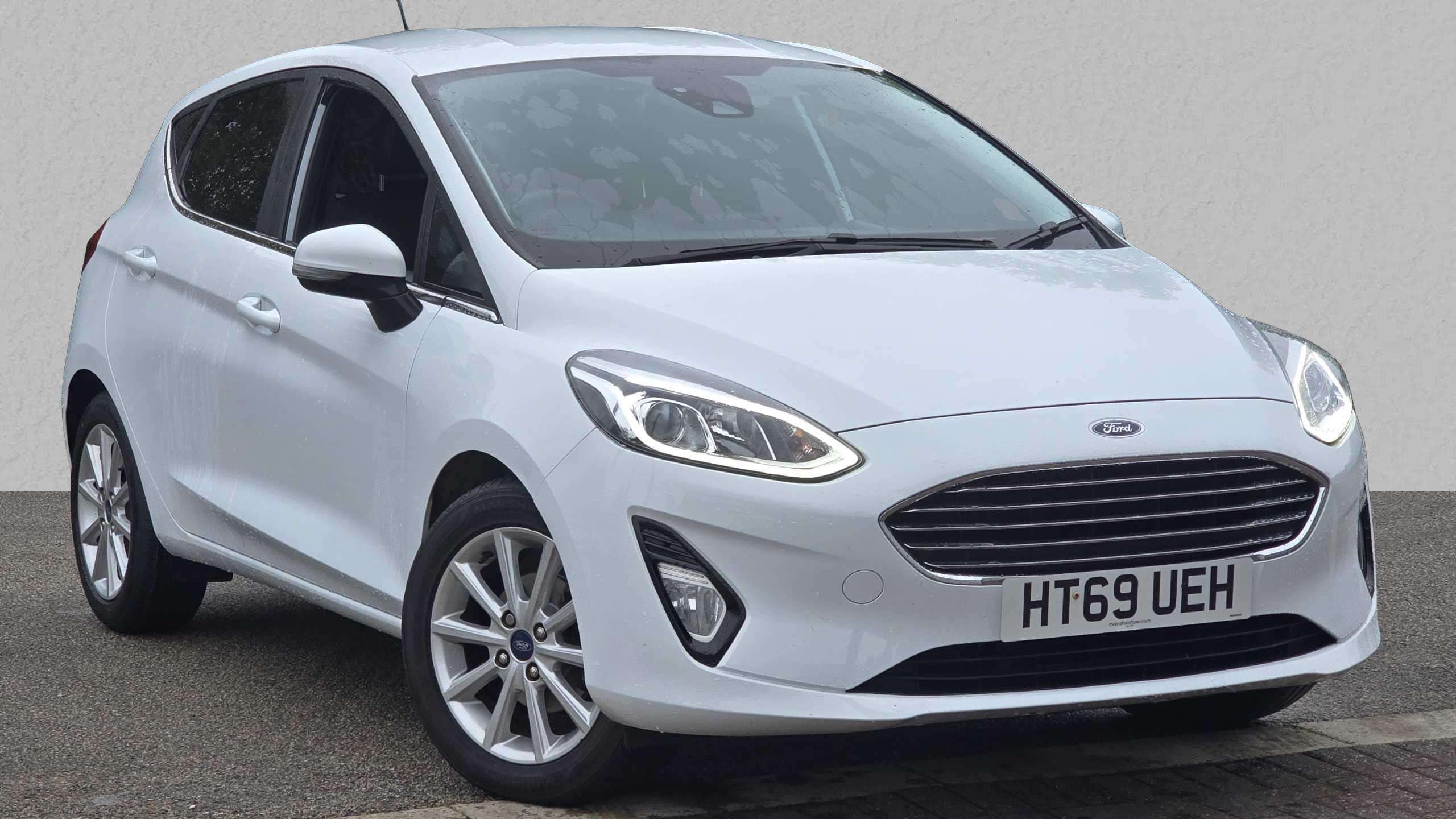 Main listing image - Ford Fiesta