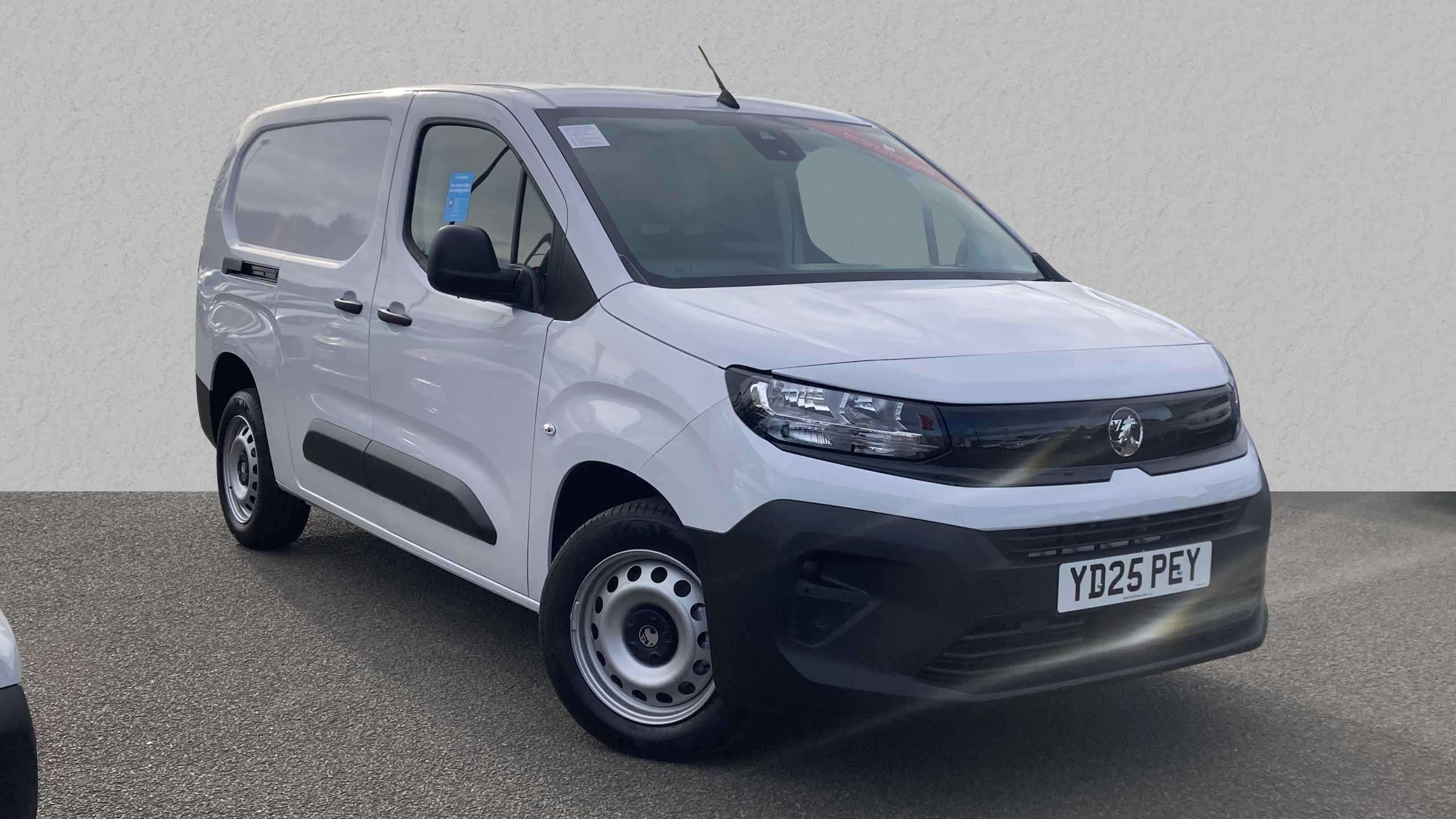 Main listing image - Vauxhall Combo Cargo