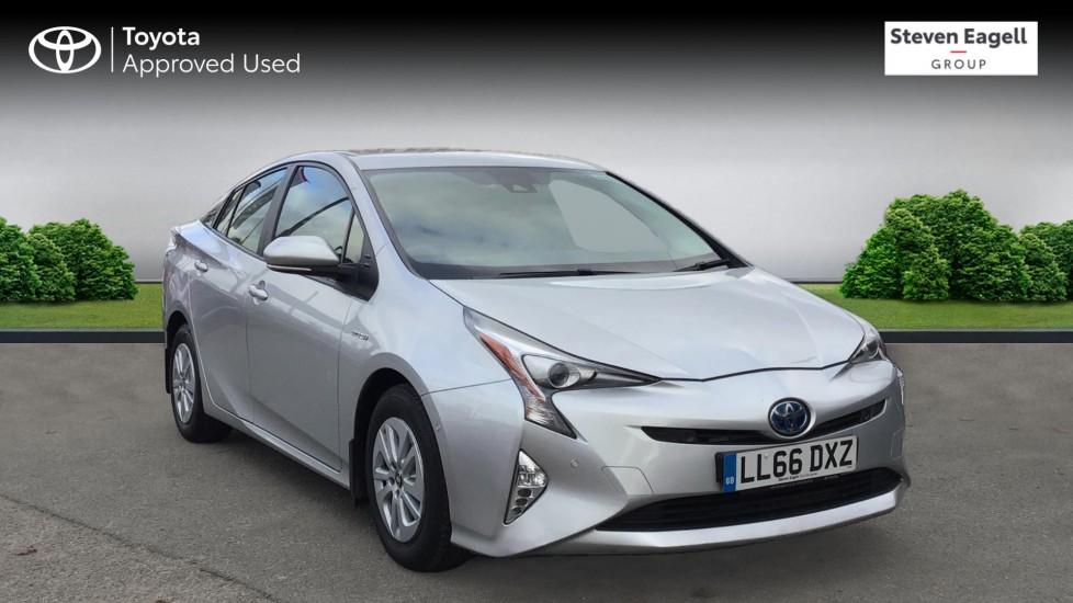 Main listing image - Toyota Prius