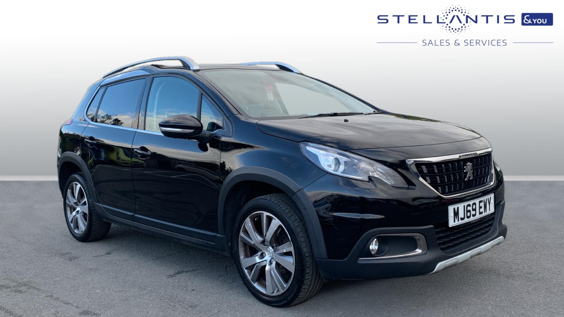 Main listing image - Peugeot 2008