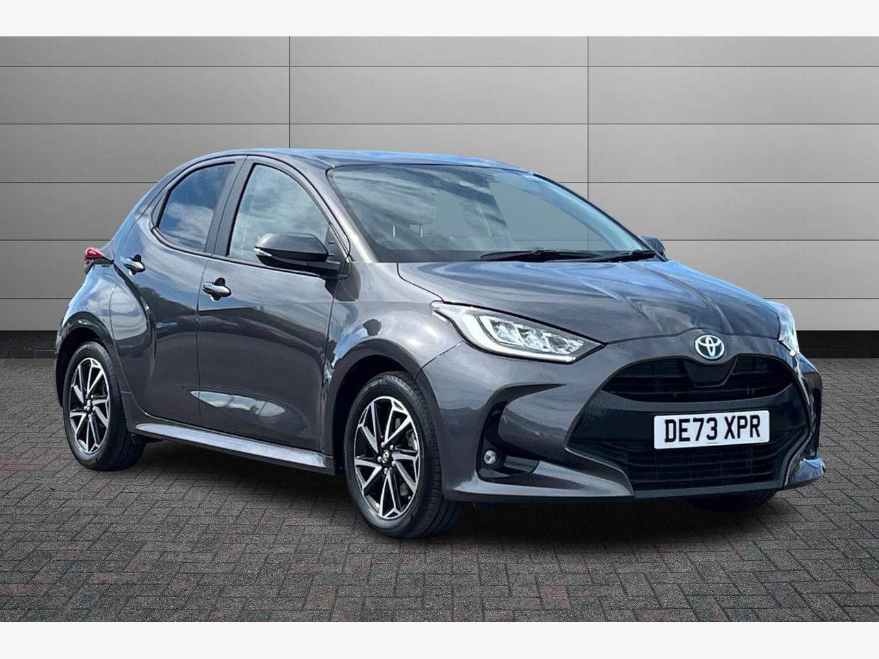 Main listing image - Toyota Yaris