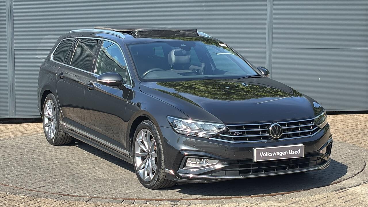 Main listing image - Volkswagen Passat