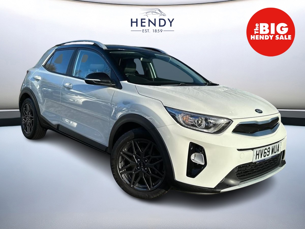 Main listing image - Kia Stonic