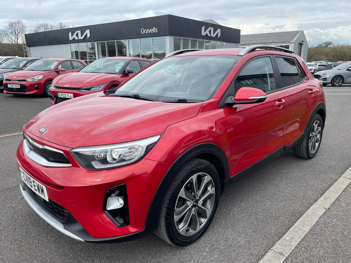 Main listing image - Kia Stonic