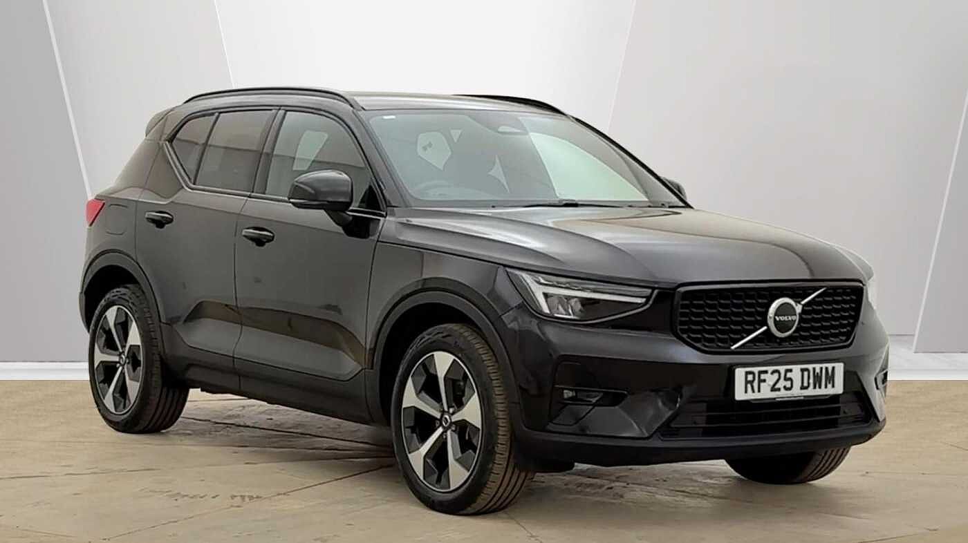 Main listing image - Volvo XC40