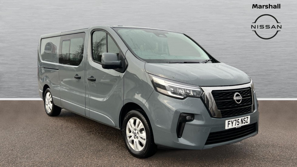 Main listing image - Nissan Primastar