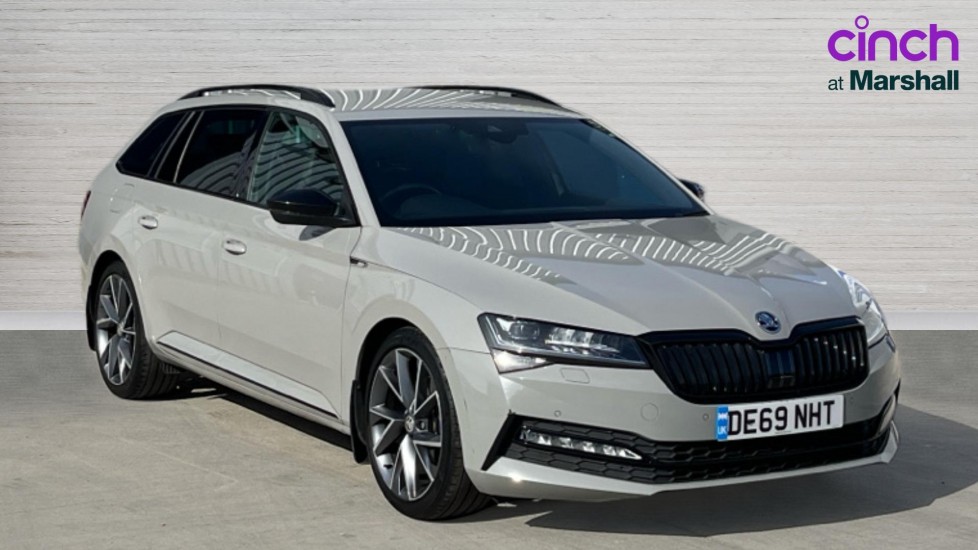 Main listing image - Skoda Superb