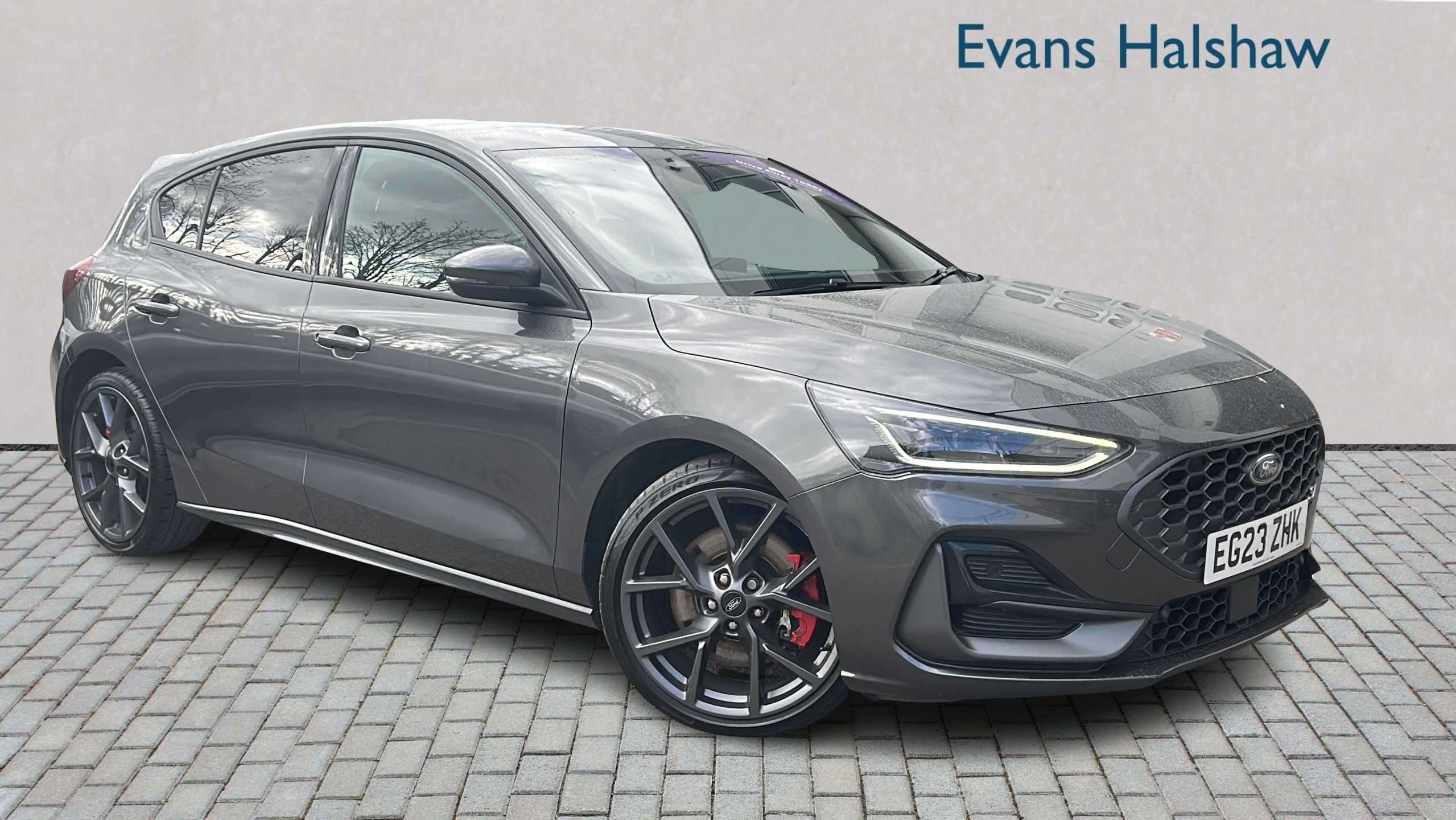 Main listing image - Ford Focus ST