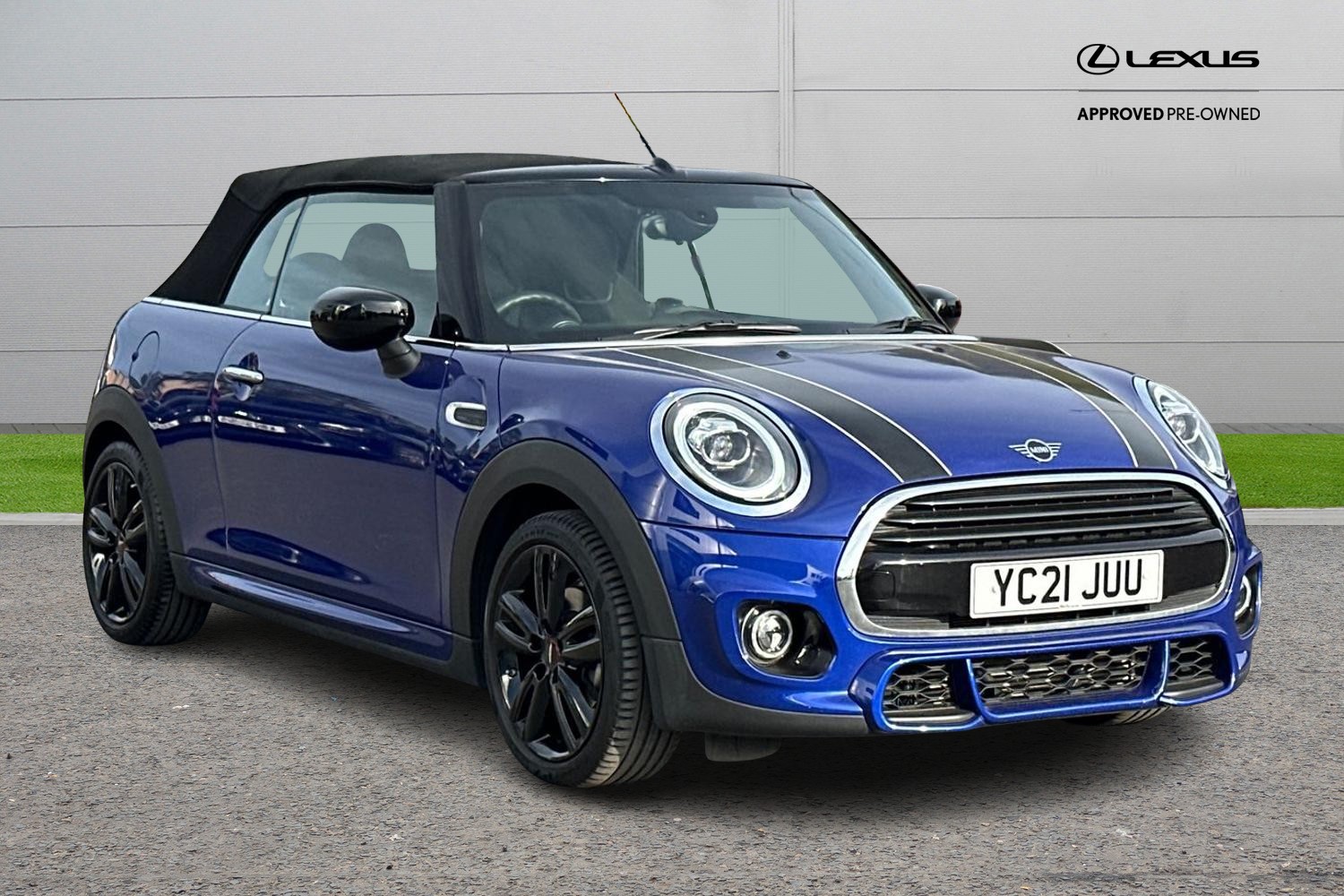Main listing image - MINI Convertible