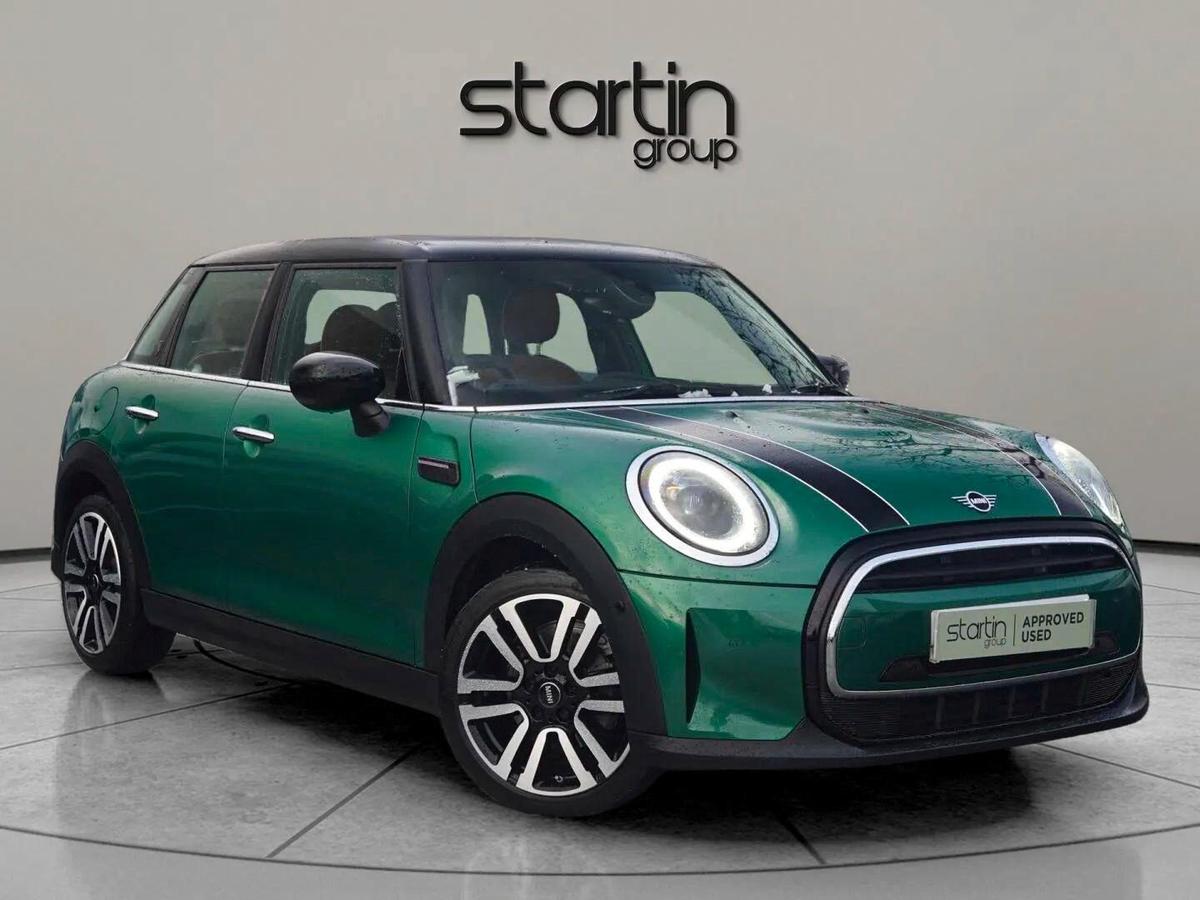 Main listing image - MINI Hatchback 5dr