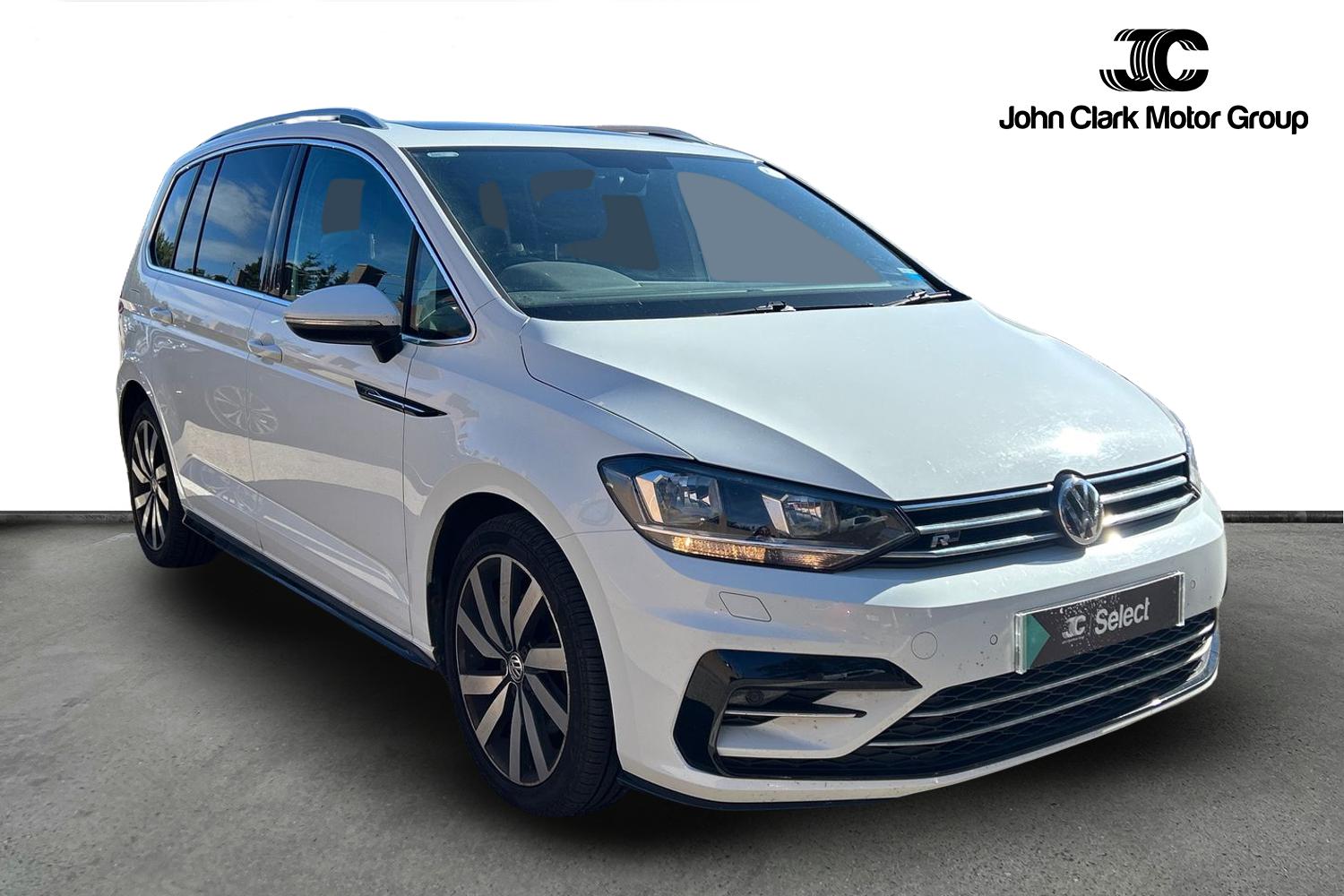 Main listing image - Volkswagen Touran