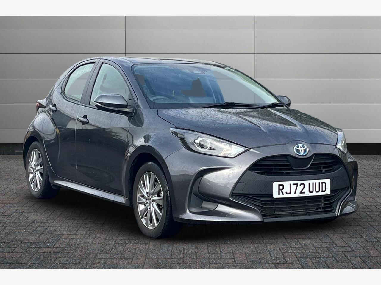 Main listing image - Toyota Yaris